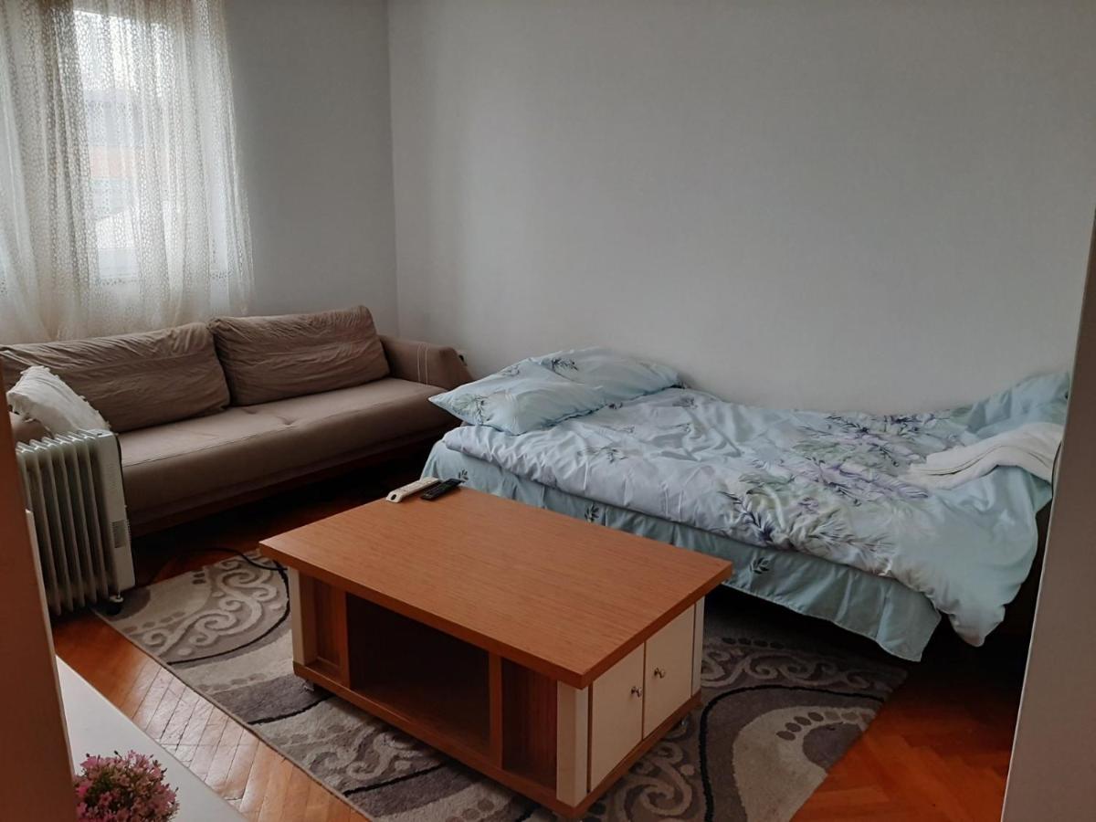 Ulpiana Apartment Centrum, Prishtine Exterior photo